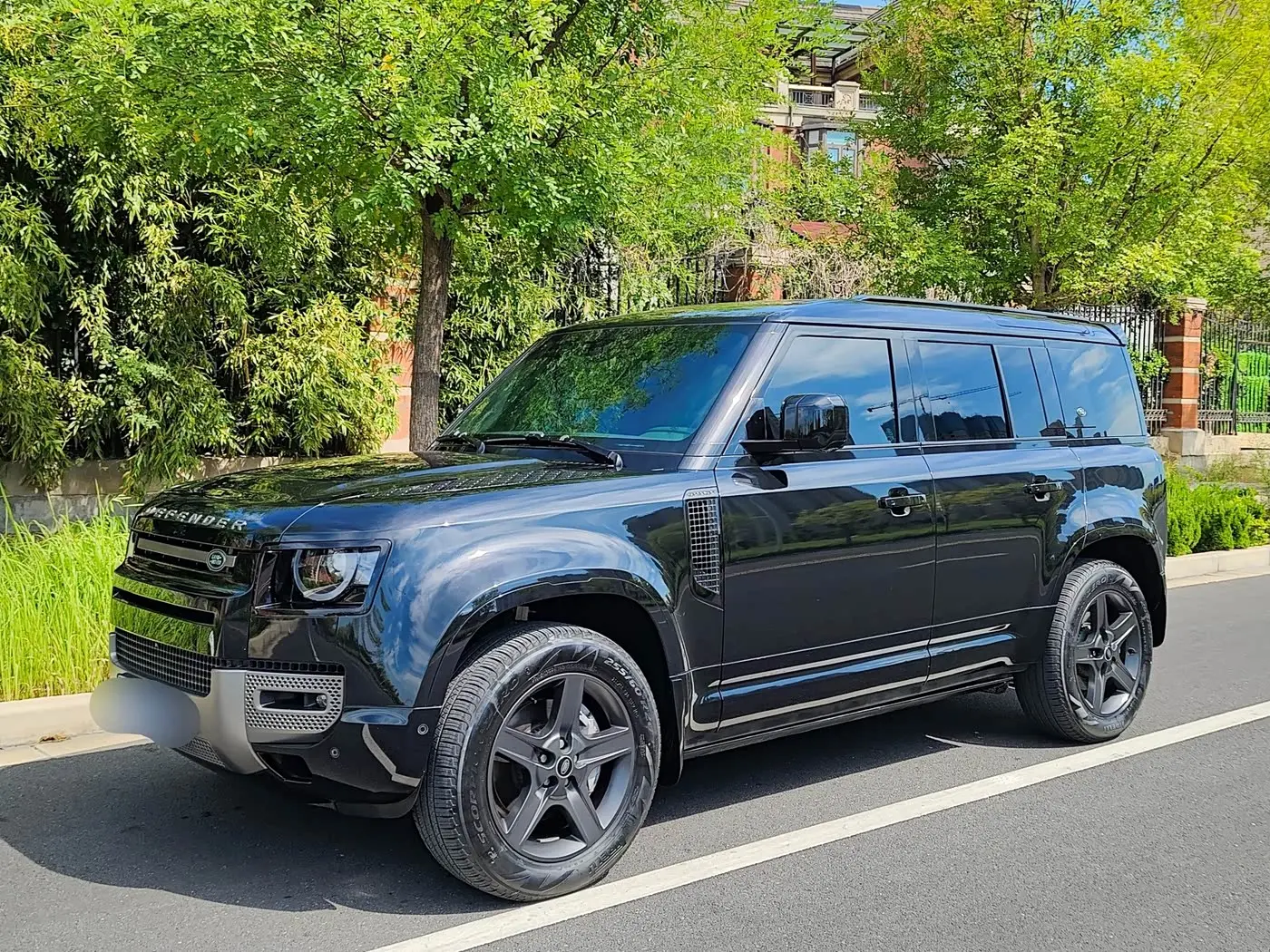 Land Rover Defender 2024 — Фото 16/20