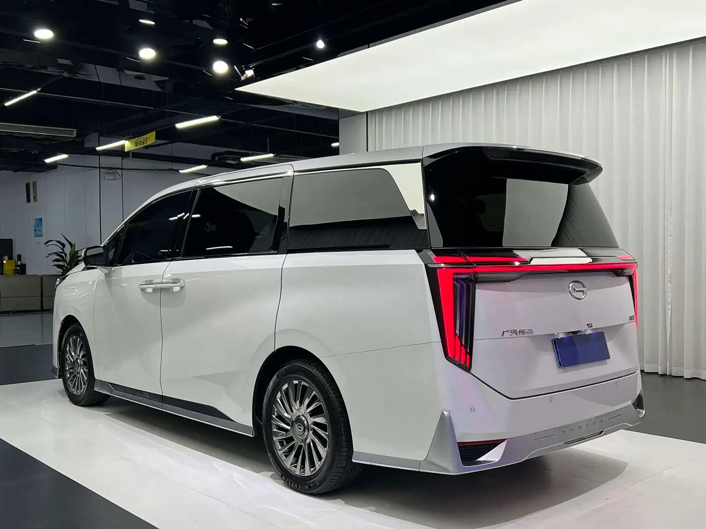 GAC Trumpchi Trumpchi M8 2025 — Фото 8/10