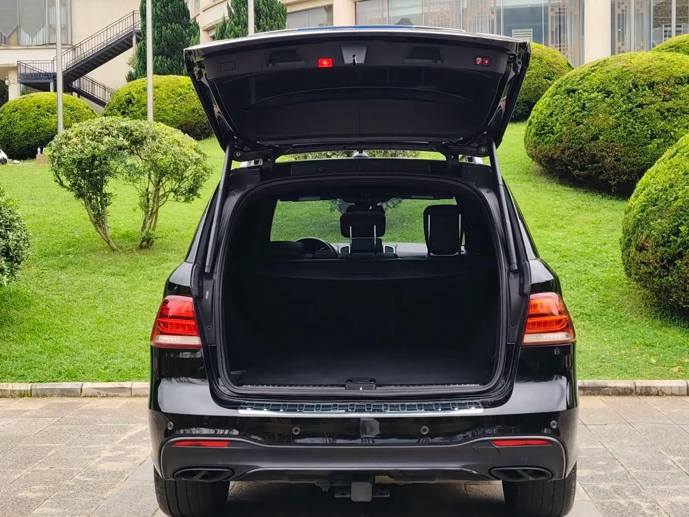 Mercedes-Benz GLE 2016 — Photo 7/20