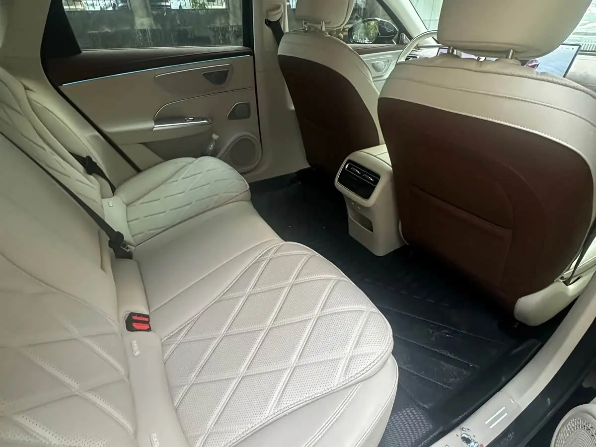 Chery Fengyun Fengyun A9L 2025 — Photo 11/13