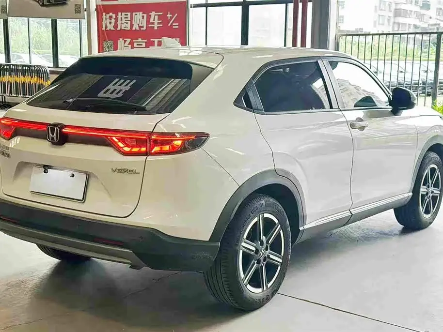 Honda Vezel 2024 — Şəkil 10/11