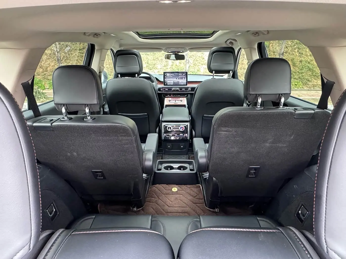 Lincoln Aviator 2021 — Photo 17/20