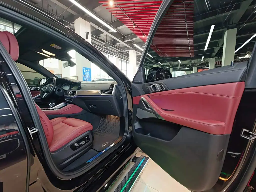 BMW X6 2021 — Photo 17/20