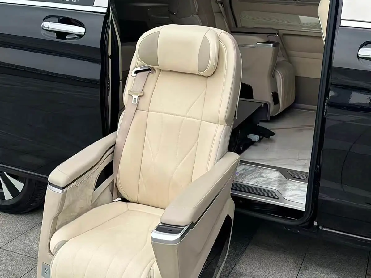 Mercedes-Benz Vito 2023 — Фото 11/15