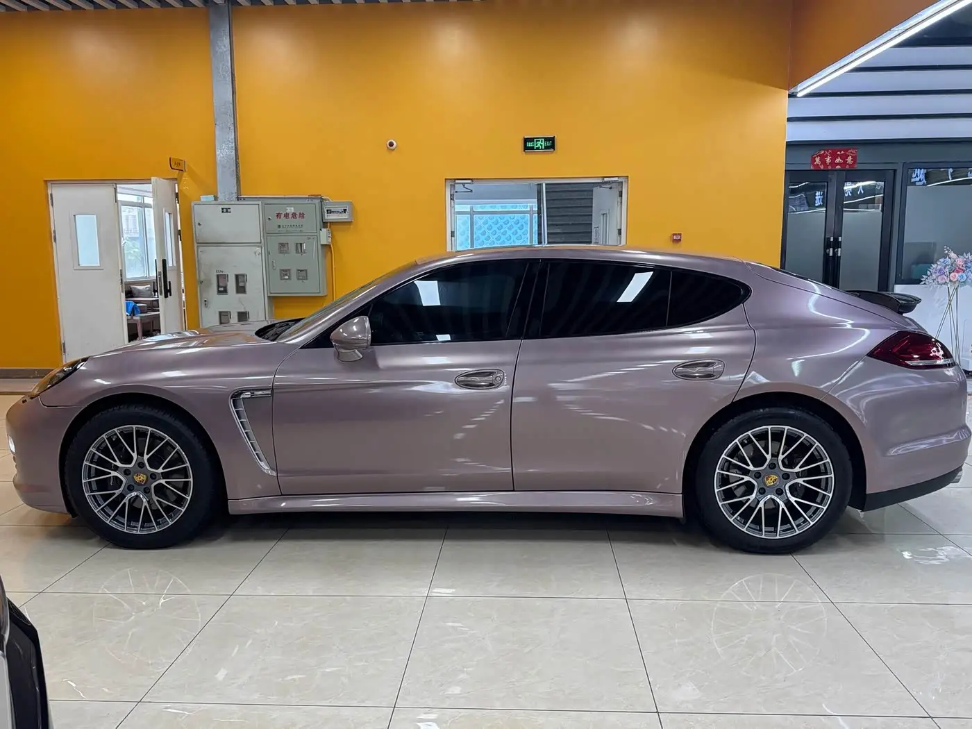 Porsche Panamera 2013 — Photo 4/13