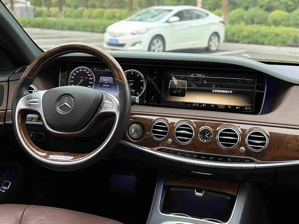 Mercedes-Benz S-Class 2014 — Фото 17/19