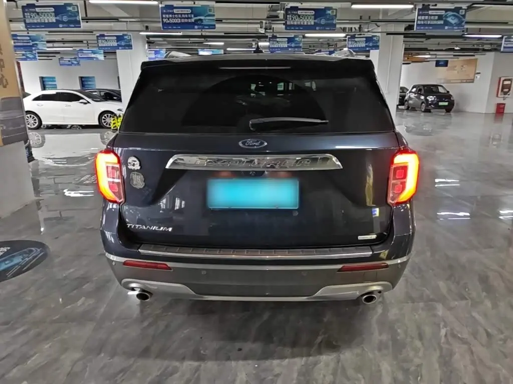 Ford Explorer 2020 — Фото 6/20