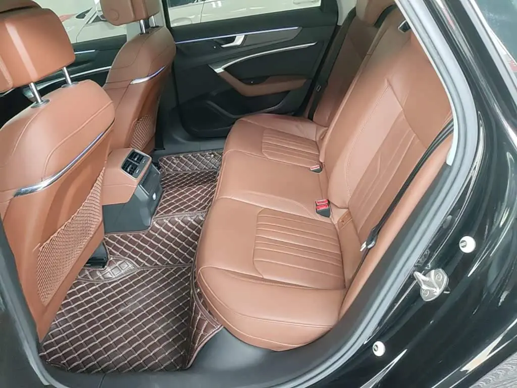 Audi A6L 2021 — Photo 17/20