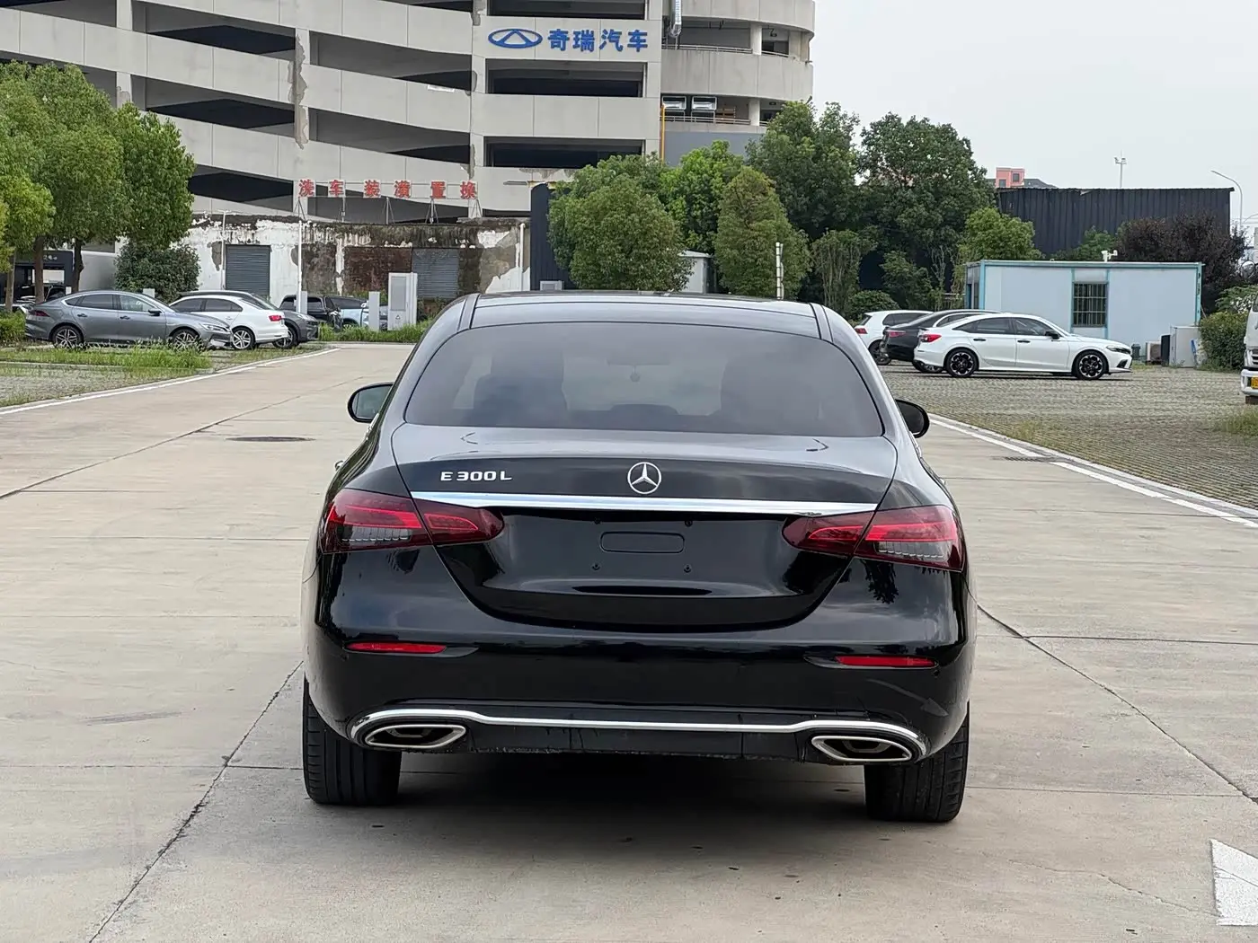 Mercedes-Benz E-Class 2019 — Photo 7/16