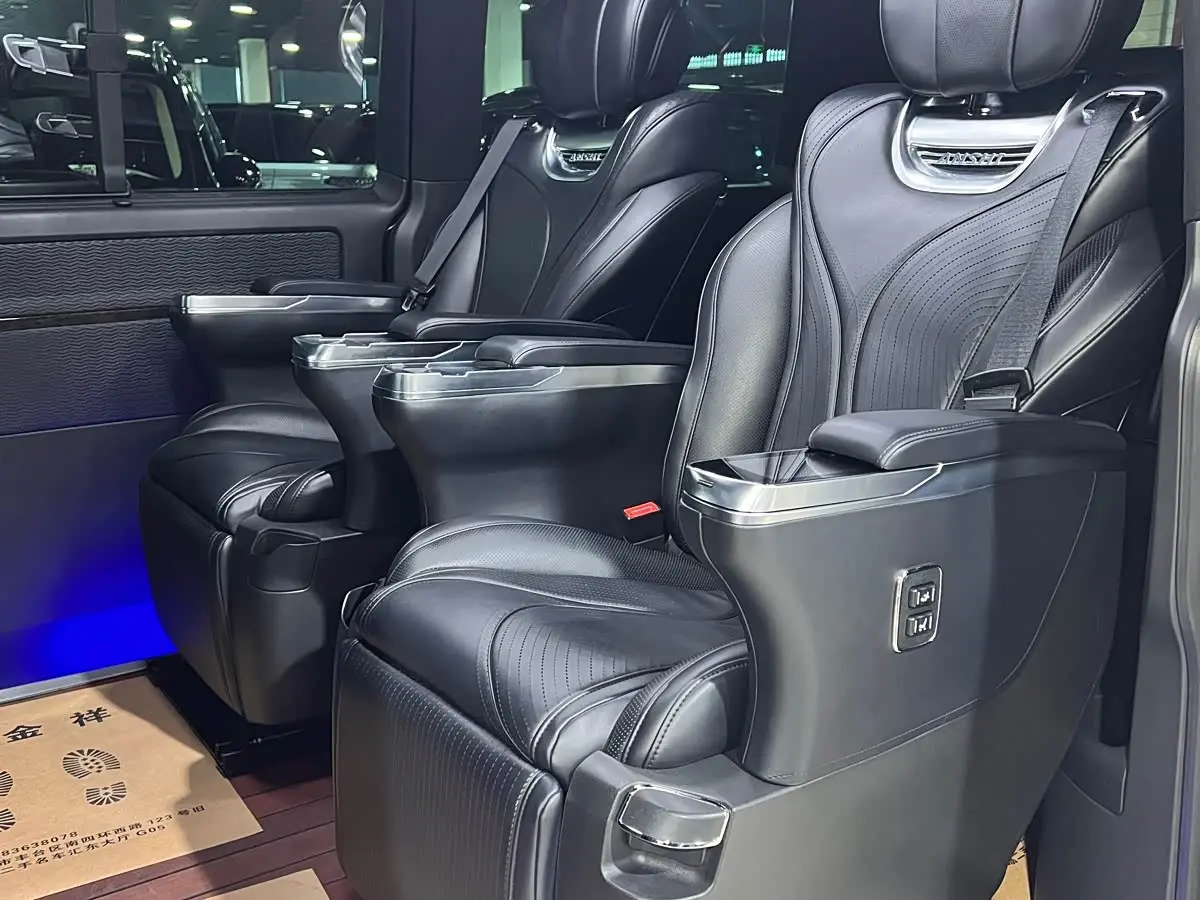 Volkswagen Multivan 2019 — Photo 12/20