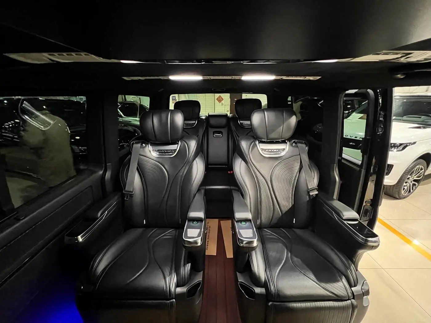 Volkswagen Multivan 2019 — Photo 14/20