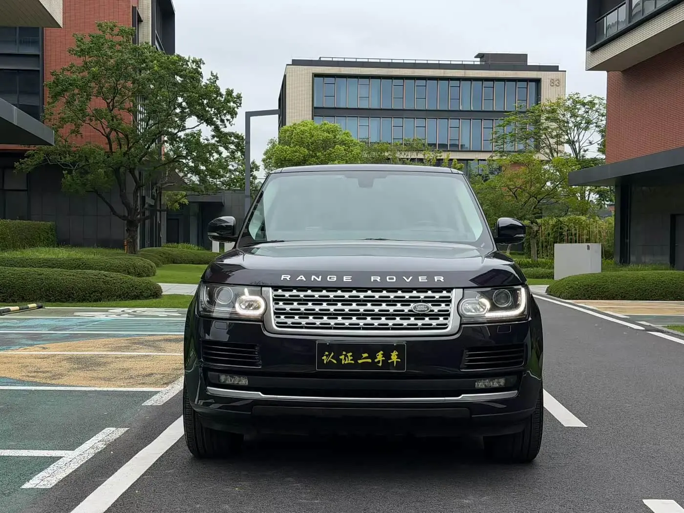 Land Rover Range Rover 2015 — Photo 2/9