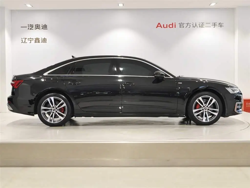 Audi A6L 2024 — Фото 3/9