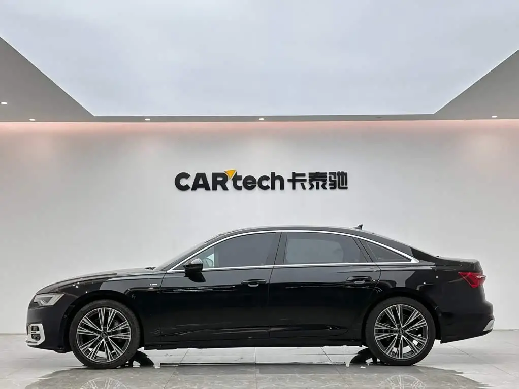 Audi A6L 2024 — Фото 2/15