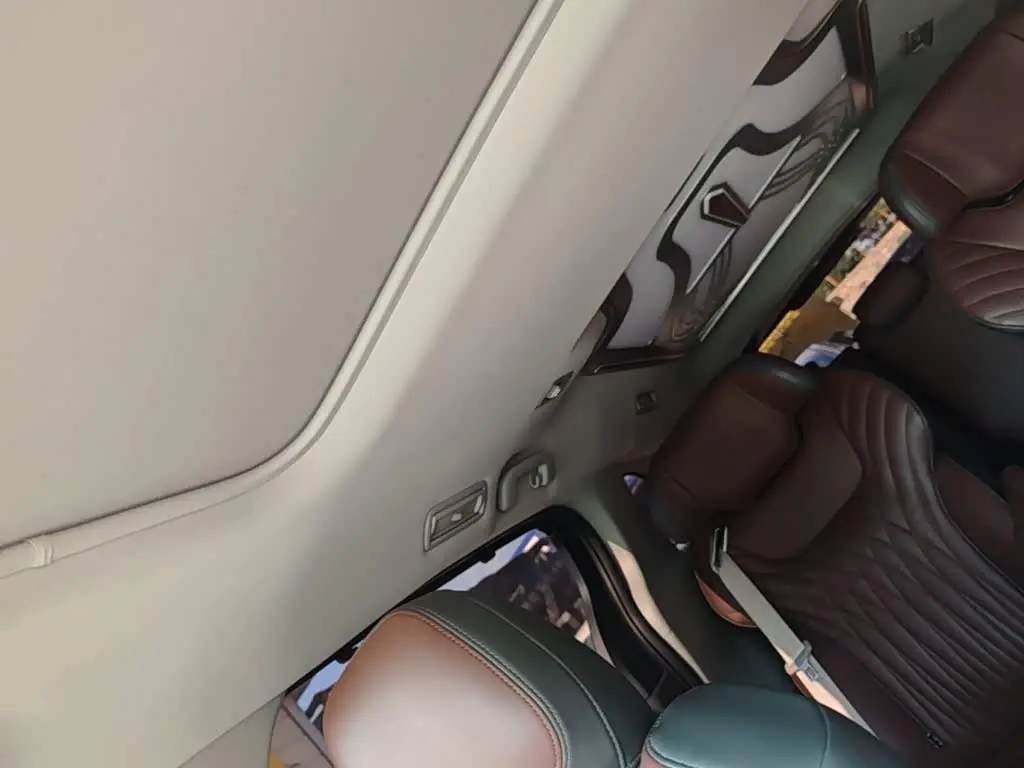 Toyota Sienna 2023 — Photo 18/20