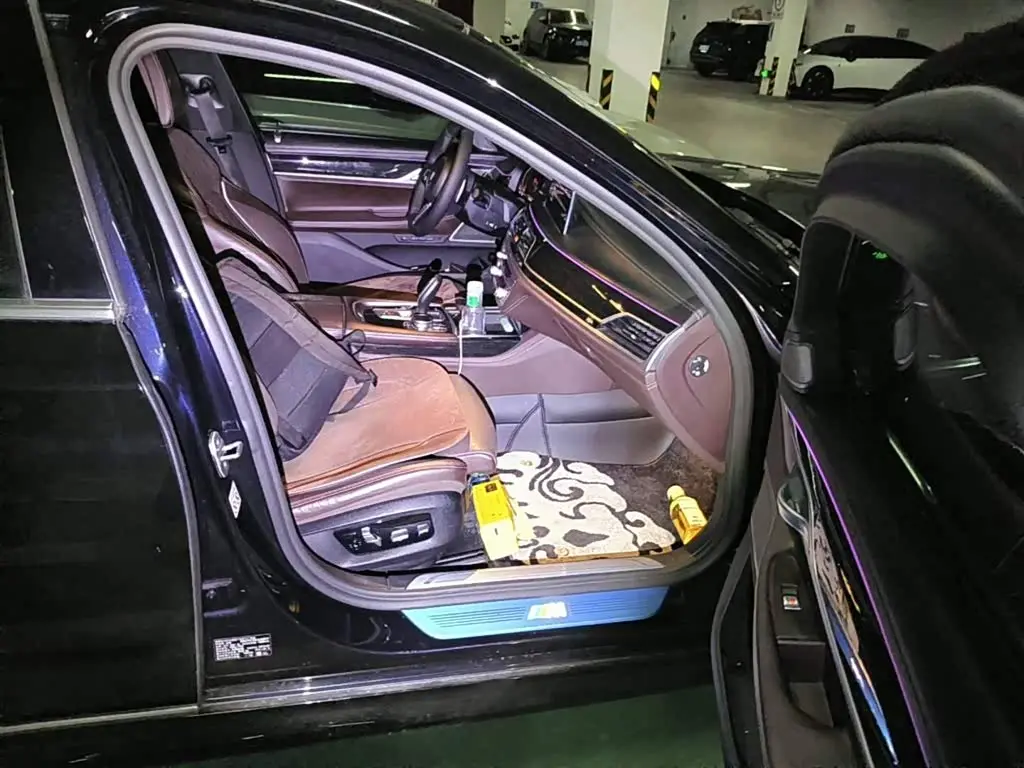 BMW 7 Series 2020 — Photo 10/15