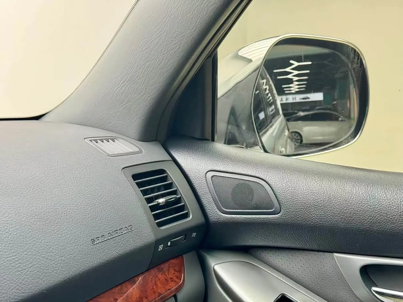 Toyota Prado 2008 — Photo 15/15