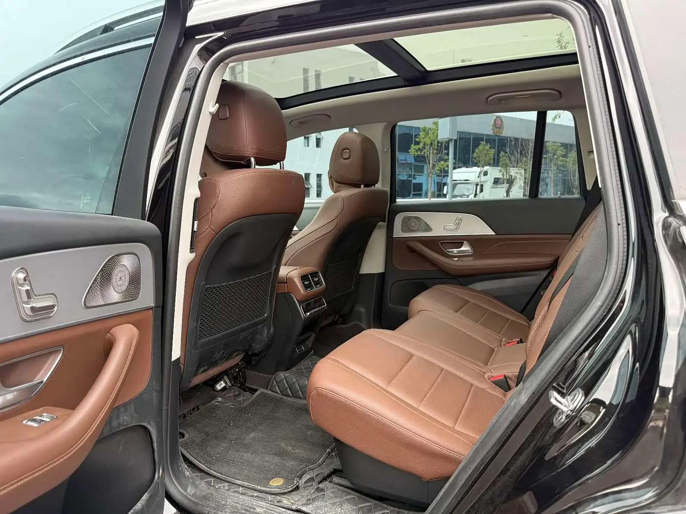 Mercedes-Benz GLS 2025 — Фото 19/20