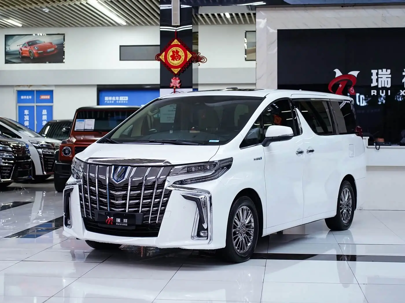 Toyota Alphard, 2020