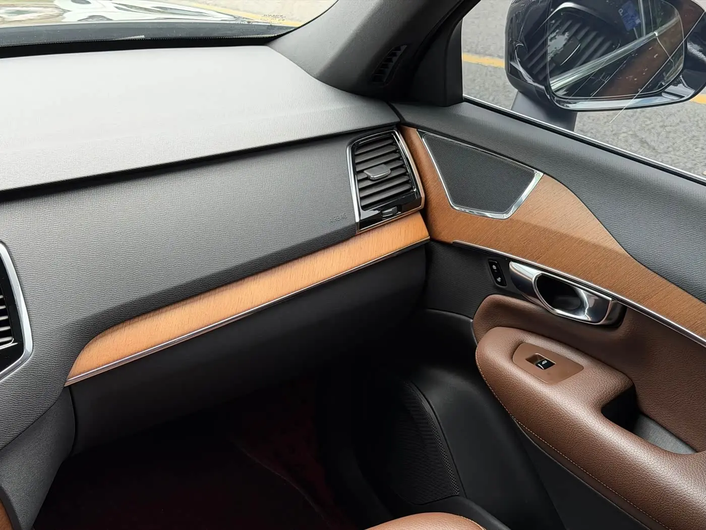 Volvo XC90 2022 — Photo 14/16