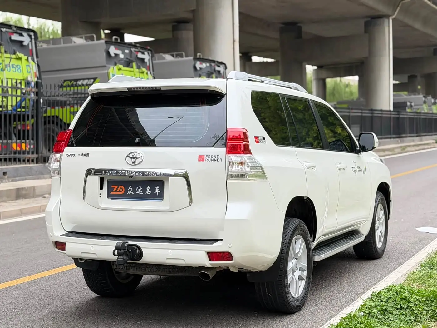 Toyota Prado 2010 — Фото 17/18