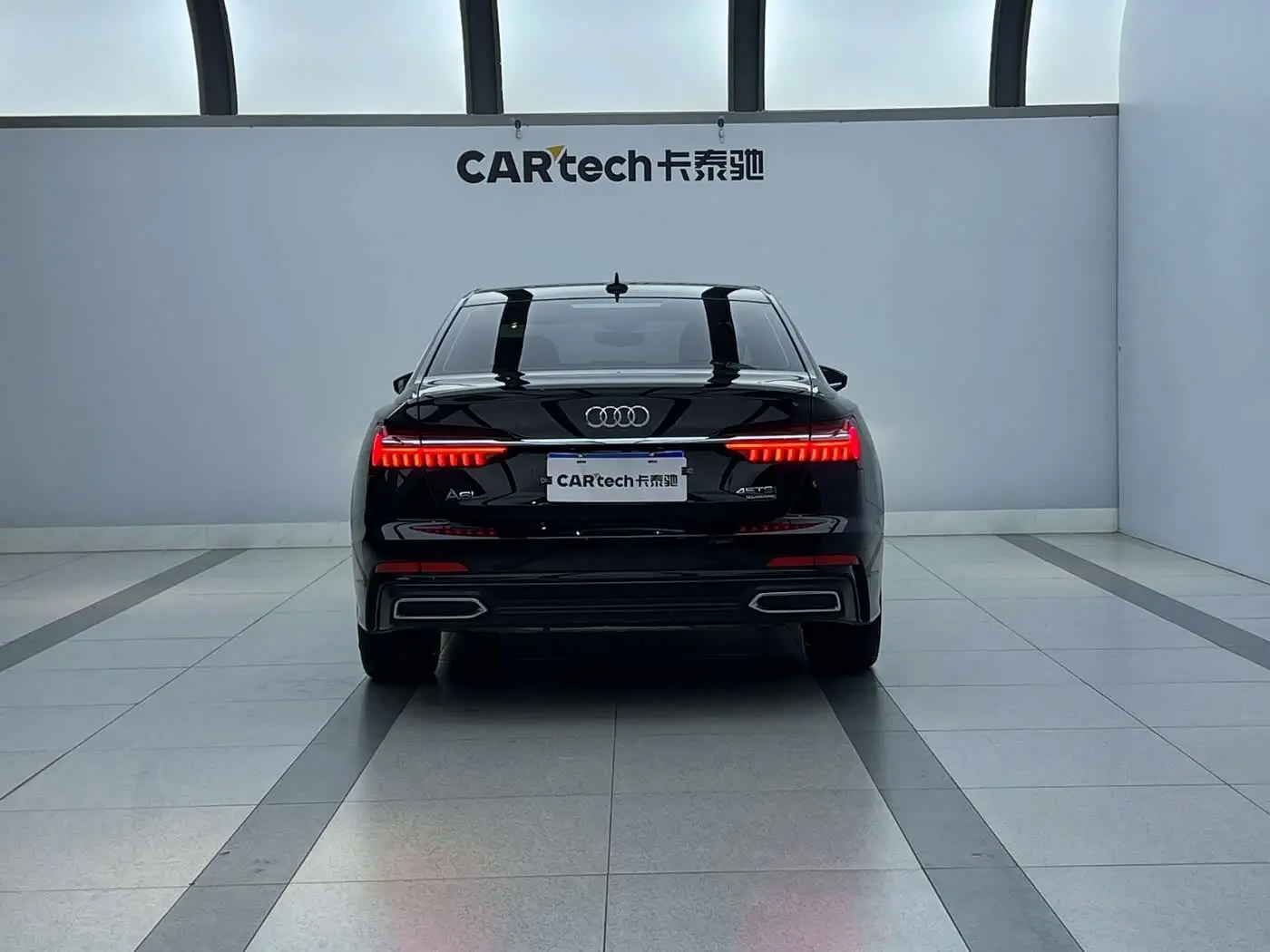 Audi A6L 2022 — Photo 6/9