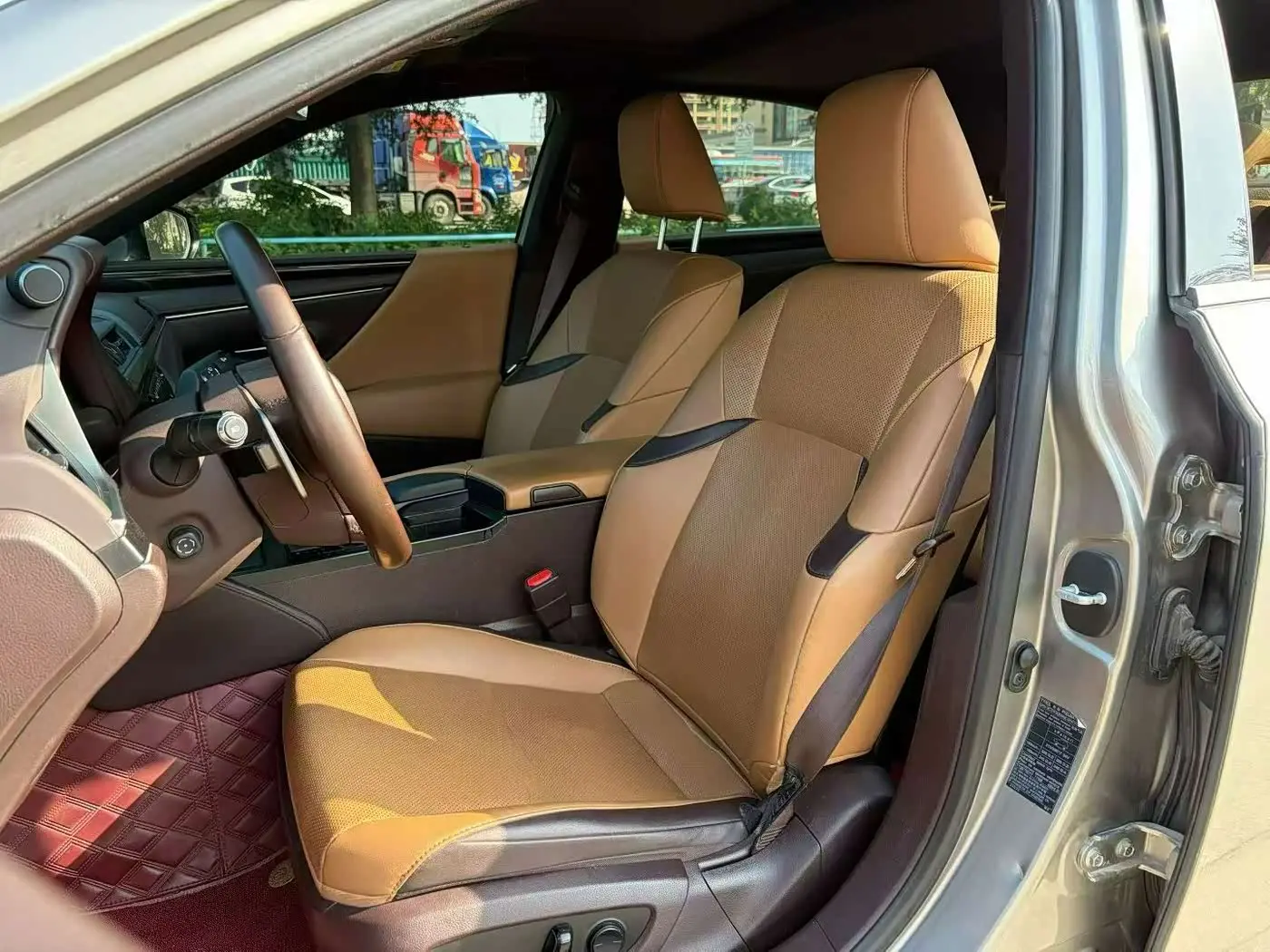 Lexus ES 2021 — Şəkil 5/9