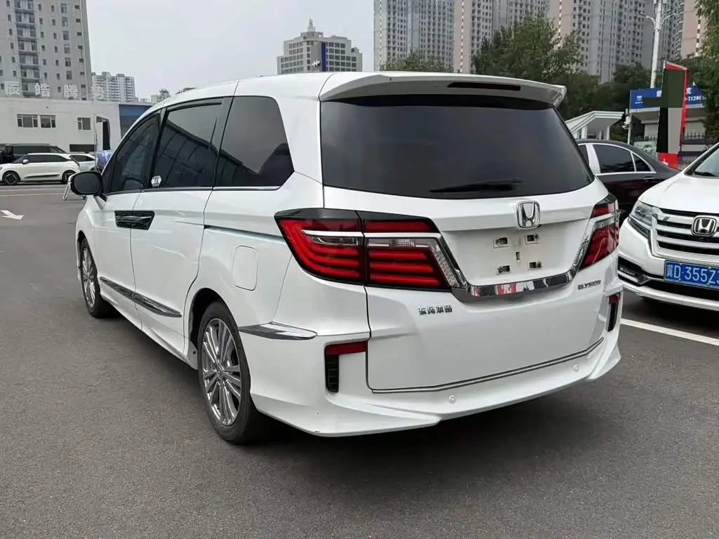 Honda Elysion 2019 — Photo 4/9