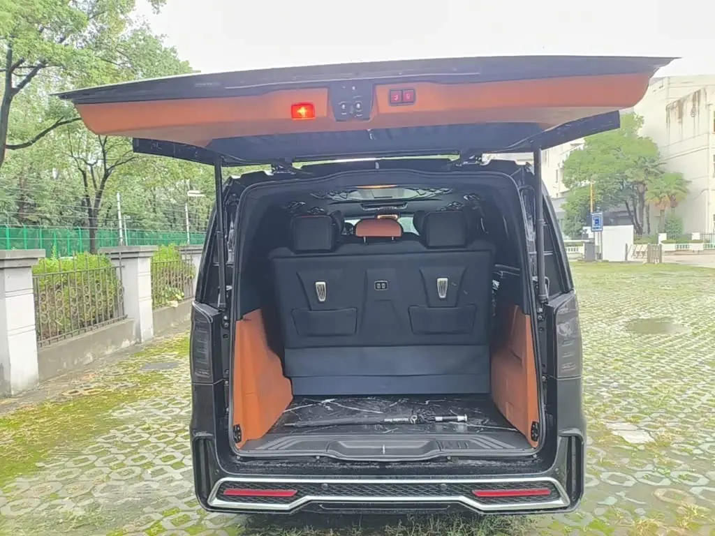 Mercedes-Benz Vito 2024 — Photo 19/20