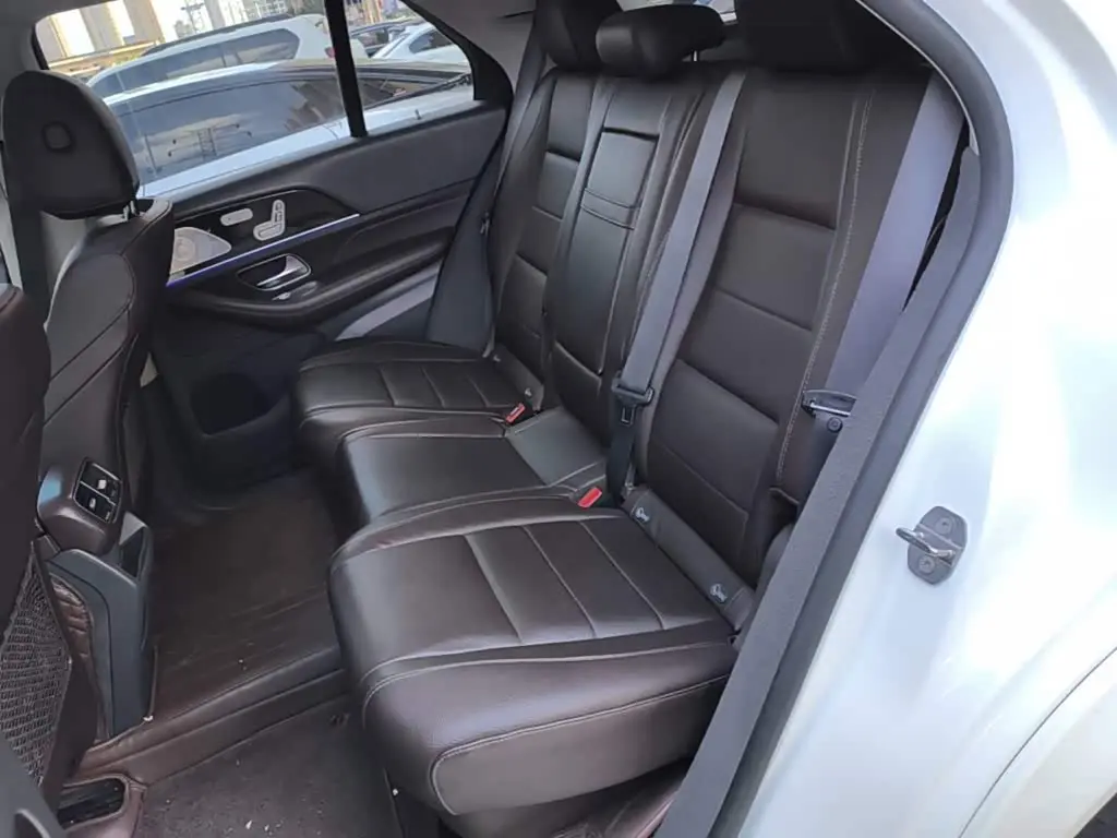 Mercedes-Benz GLE 2020 — Photo 17/20