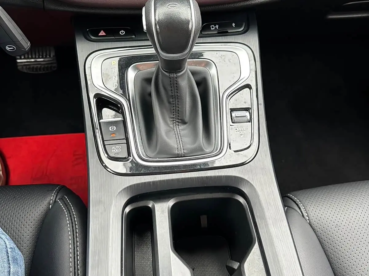 GAC Trumpchi Trumpchi M6 2022 — Photo 15/20