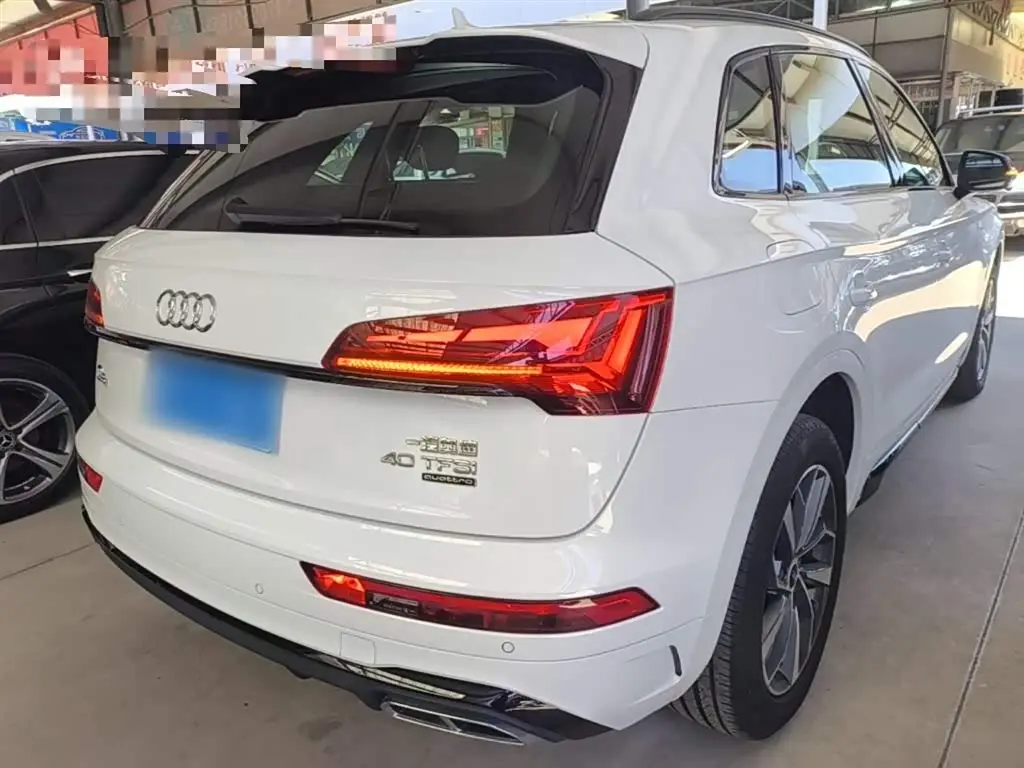 Audi Q5L 2024 — Şəkil 7/20