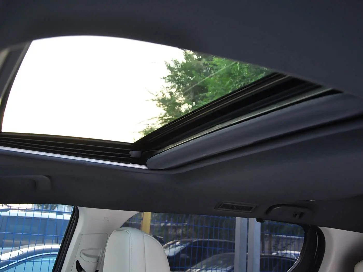 Toyota Sienna 2024 — Photo 13/16