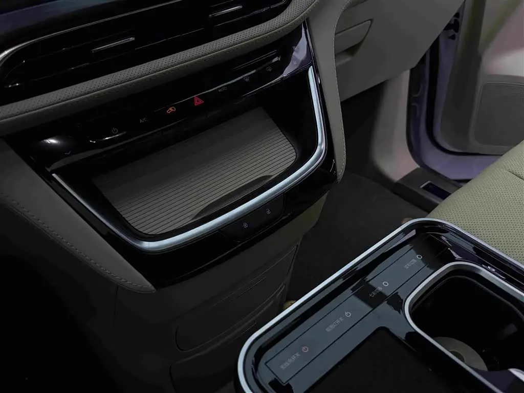 Buick GL8 New Energy 2026 — Фото 14/14
