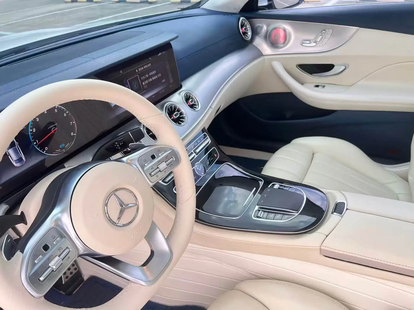 Mercedes-Benz E-Class 2020 — Photo 6/19