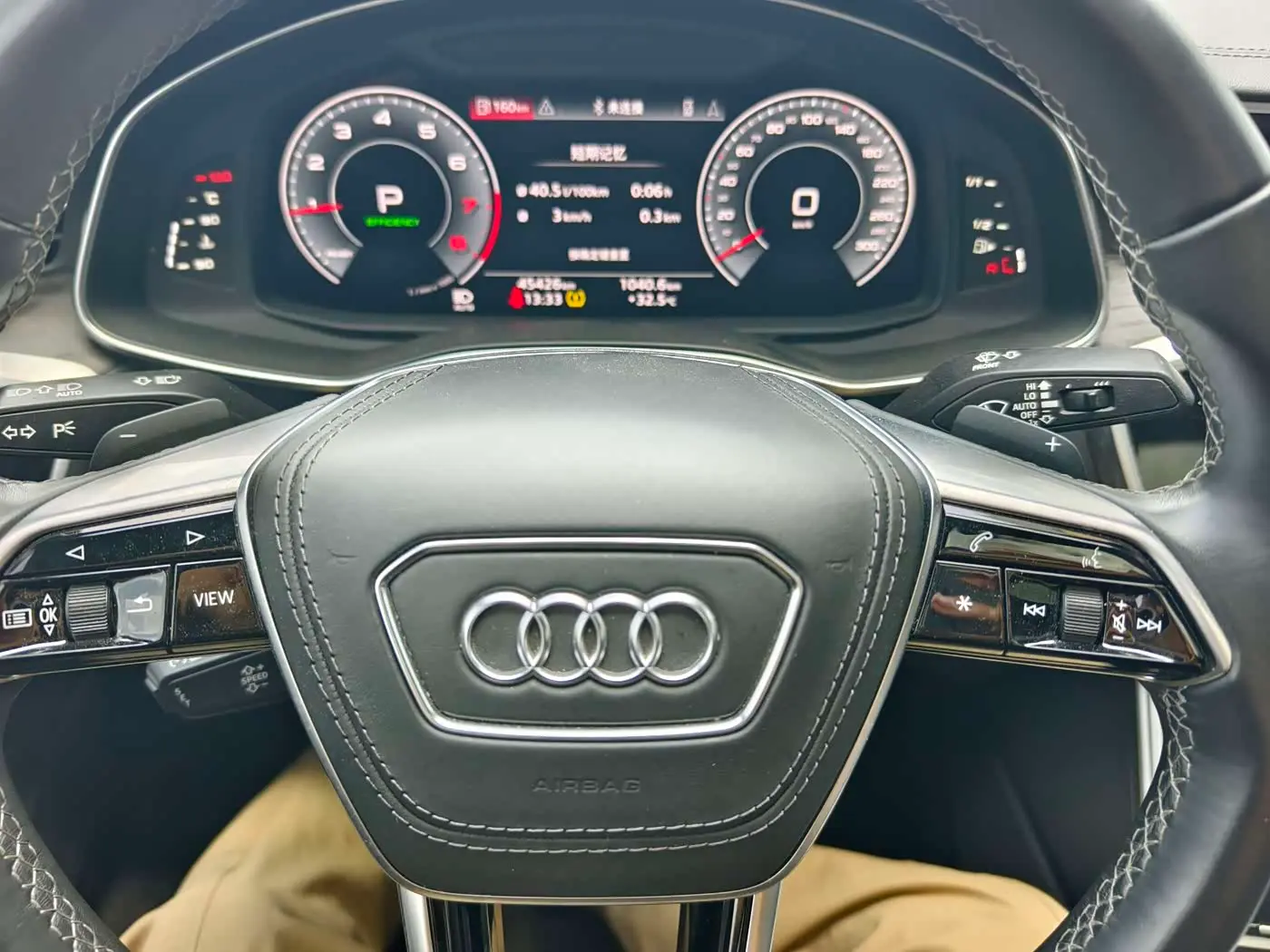 Audi A6L 2024 — Photo 10/18