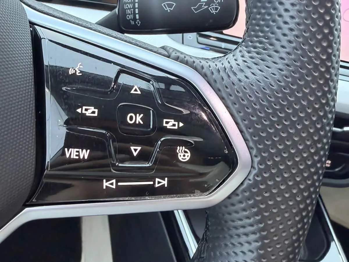 Volkswagen Lamando 2022 — Photo 9/19
