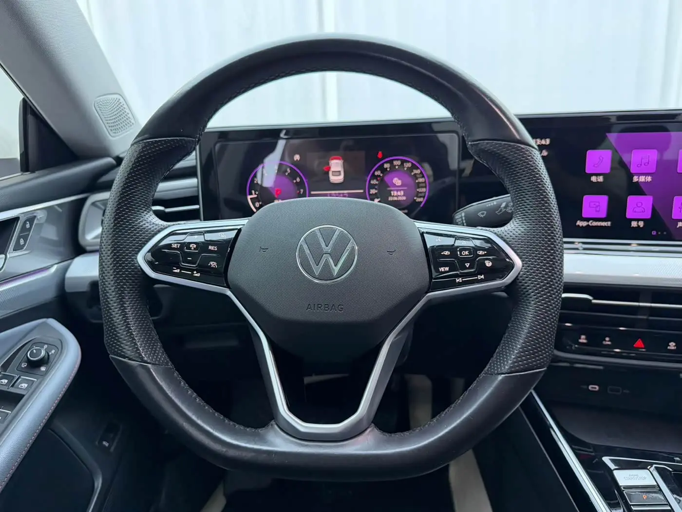 Volkswagen Lamando 2022 — Photo 15/19