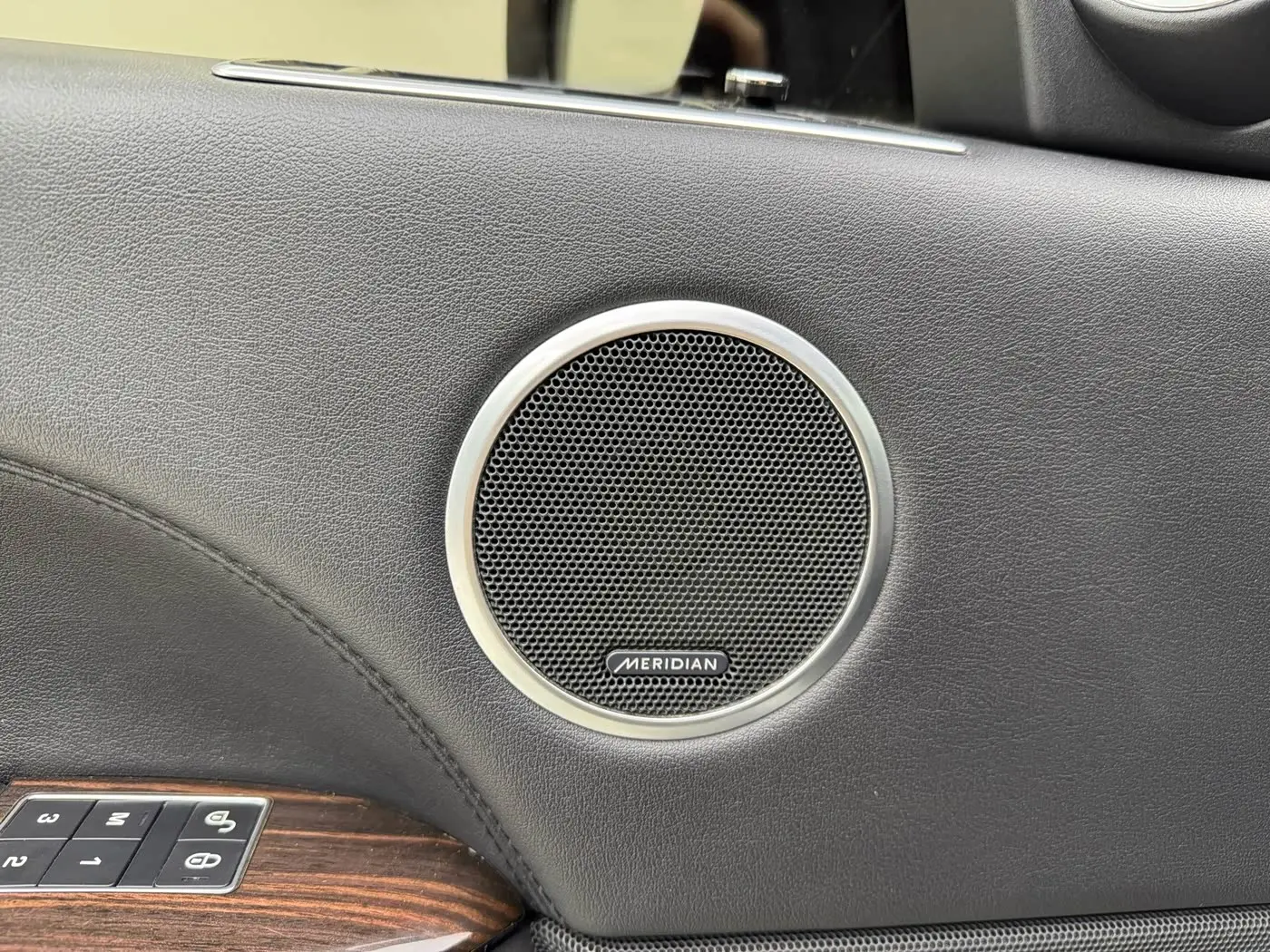 Land Rover Range Rover 2018 — Фото 13/20