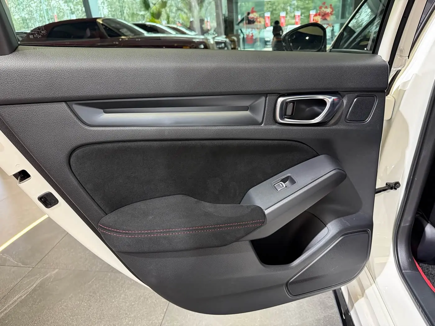 Honda Civic 2025 — Şəkil 8/18