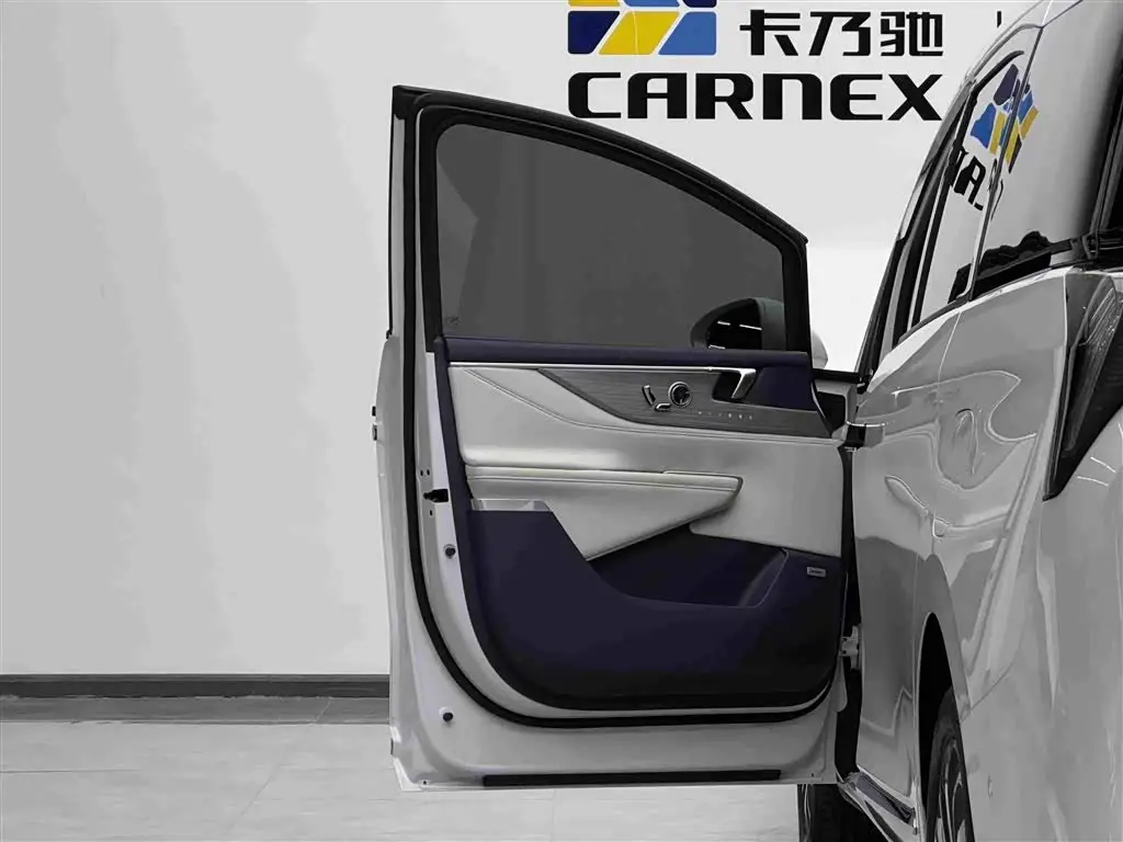 Buick GL8 New Energy 2025 — Photo 7/20