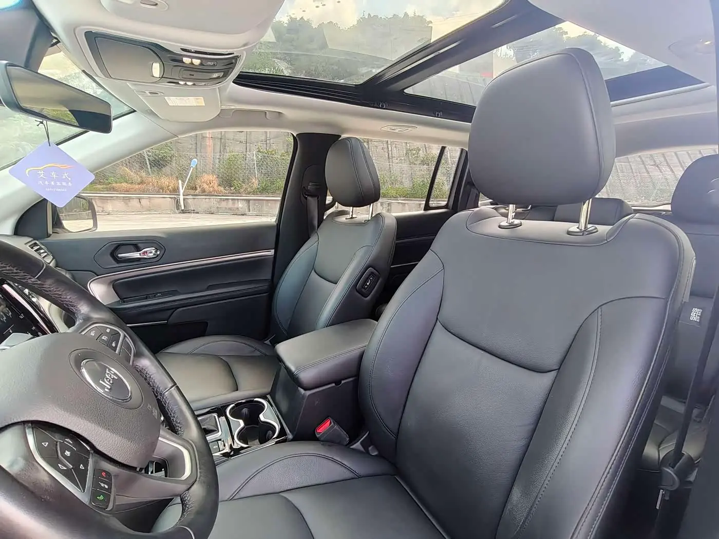 Jeep Grand Commander 2022 — Фото 13/20