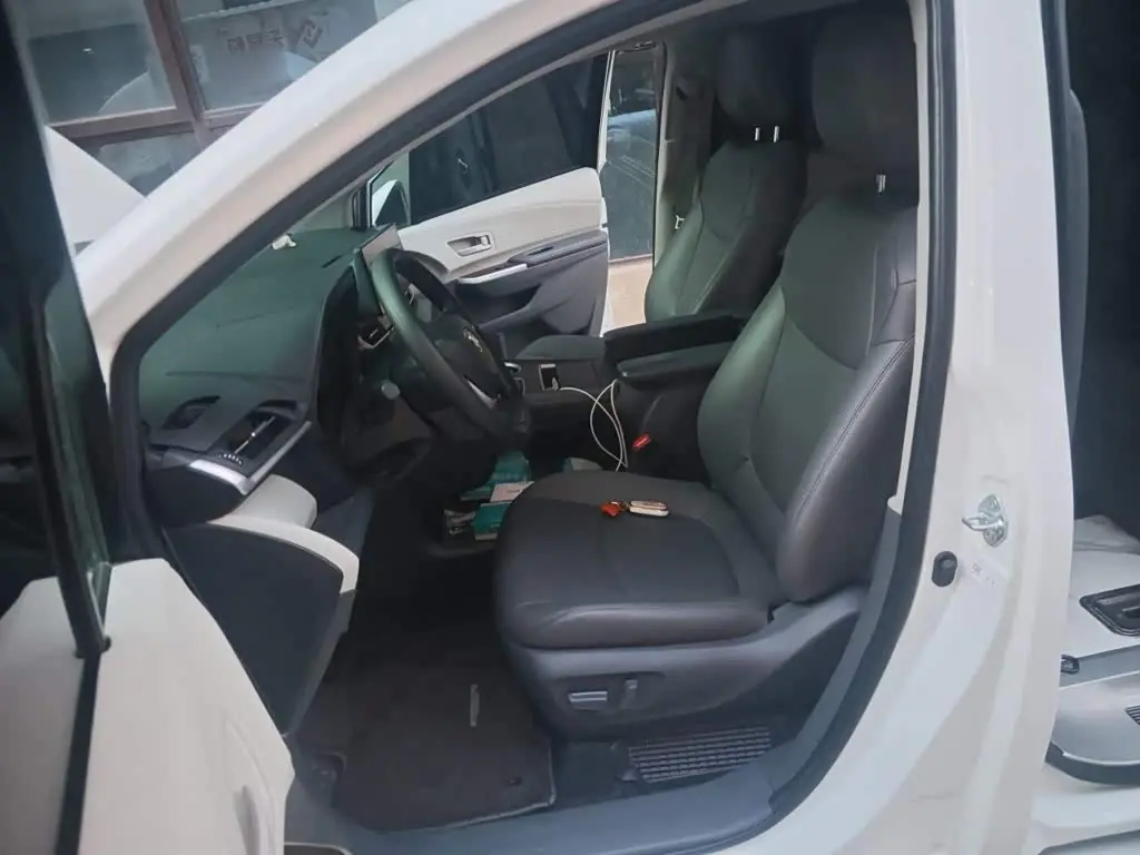 Toyota Sienna 2024 — Photo 11/20
