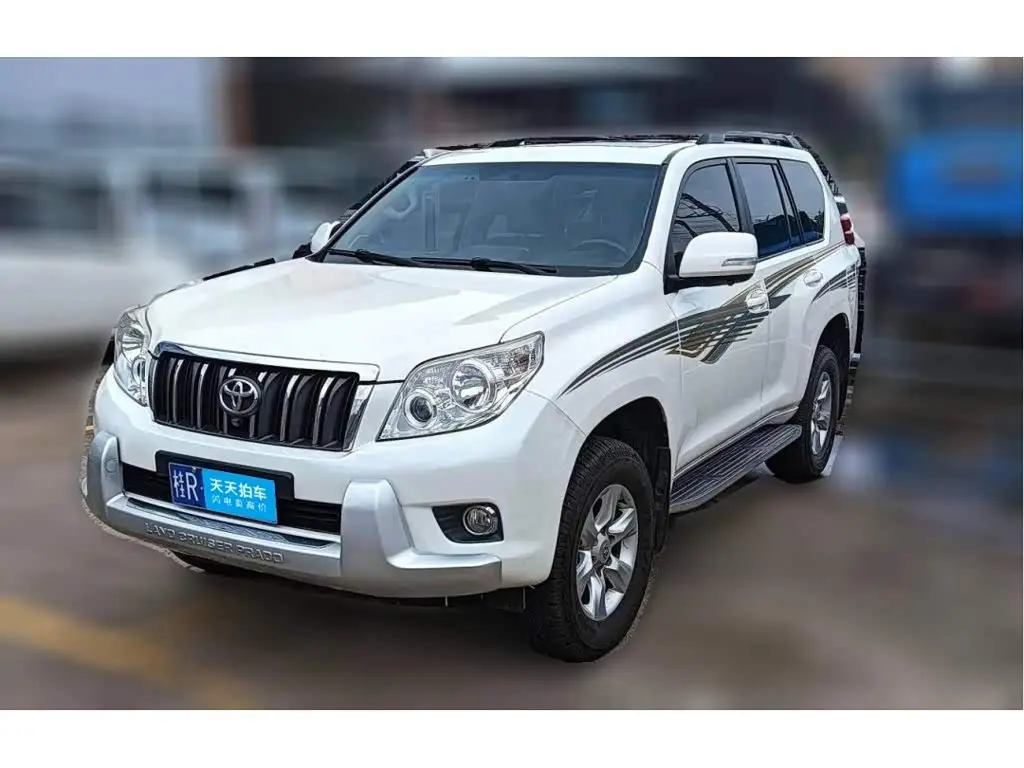 Toyota Prado 2013 — ფოტო 1/7