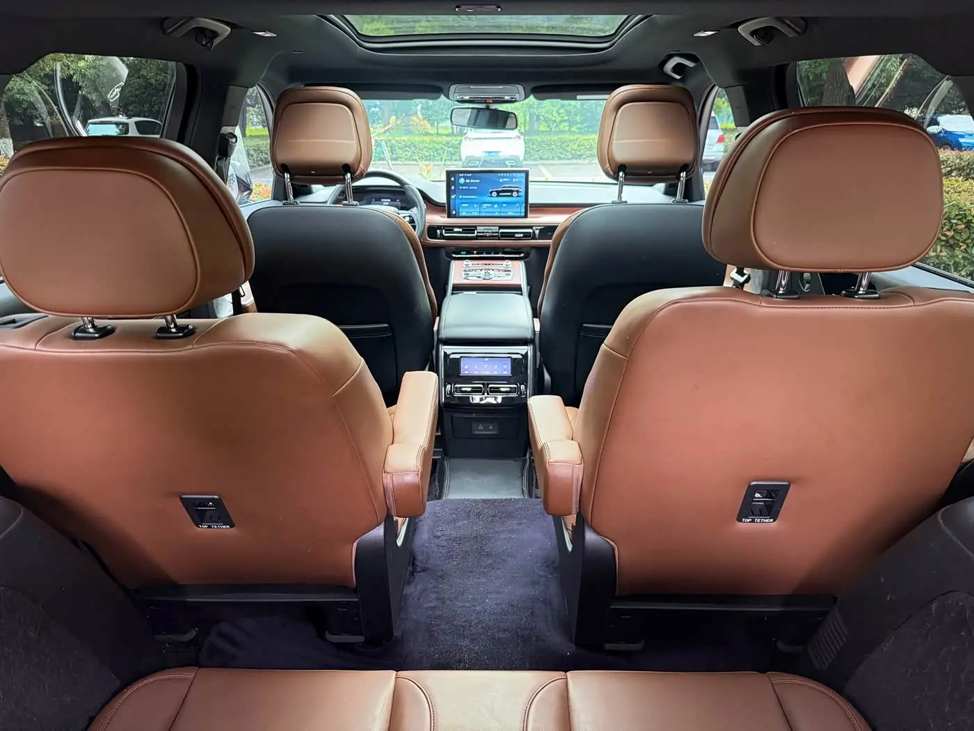 Lincoln Aviator 2024 — Photo 15/17