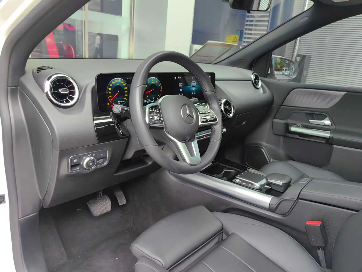 Mercedes-Benz B-Class 2022 — Photo 10/17