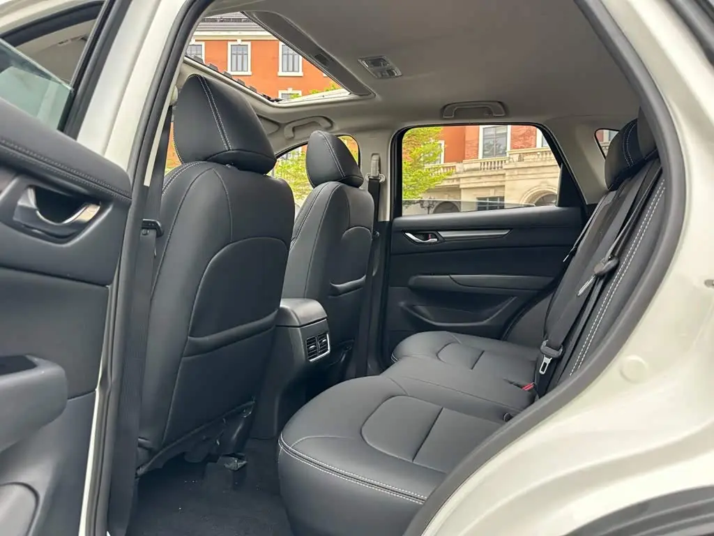Mazda CX-5 2022 — Photo 9/19