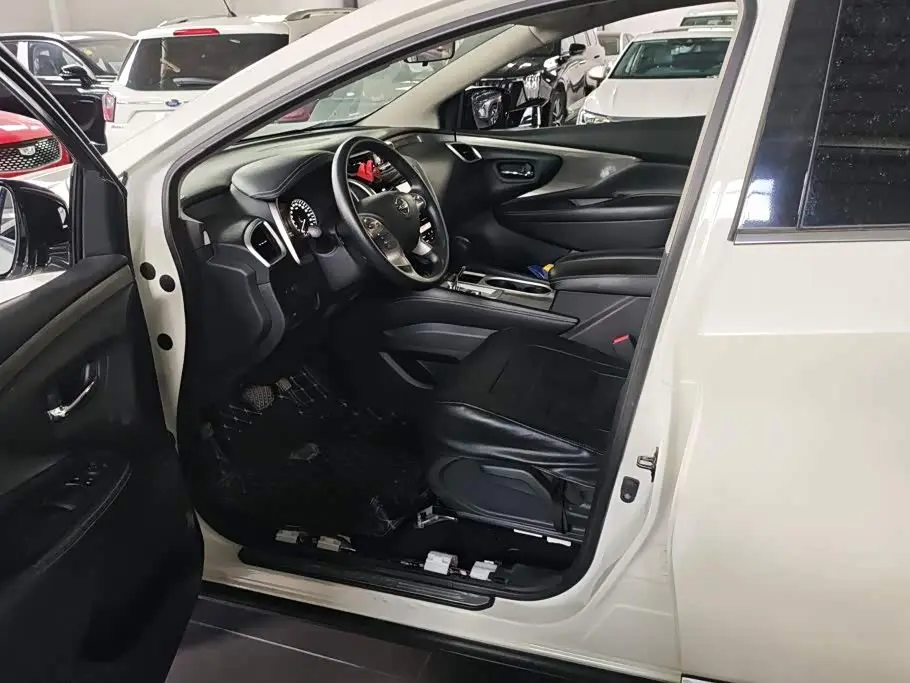 Nissan Murano 2023 — Photo 9/16