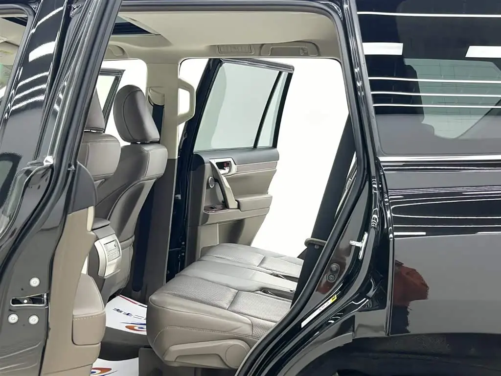Lexus GX 2013 — Photo 6/20