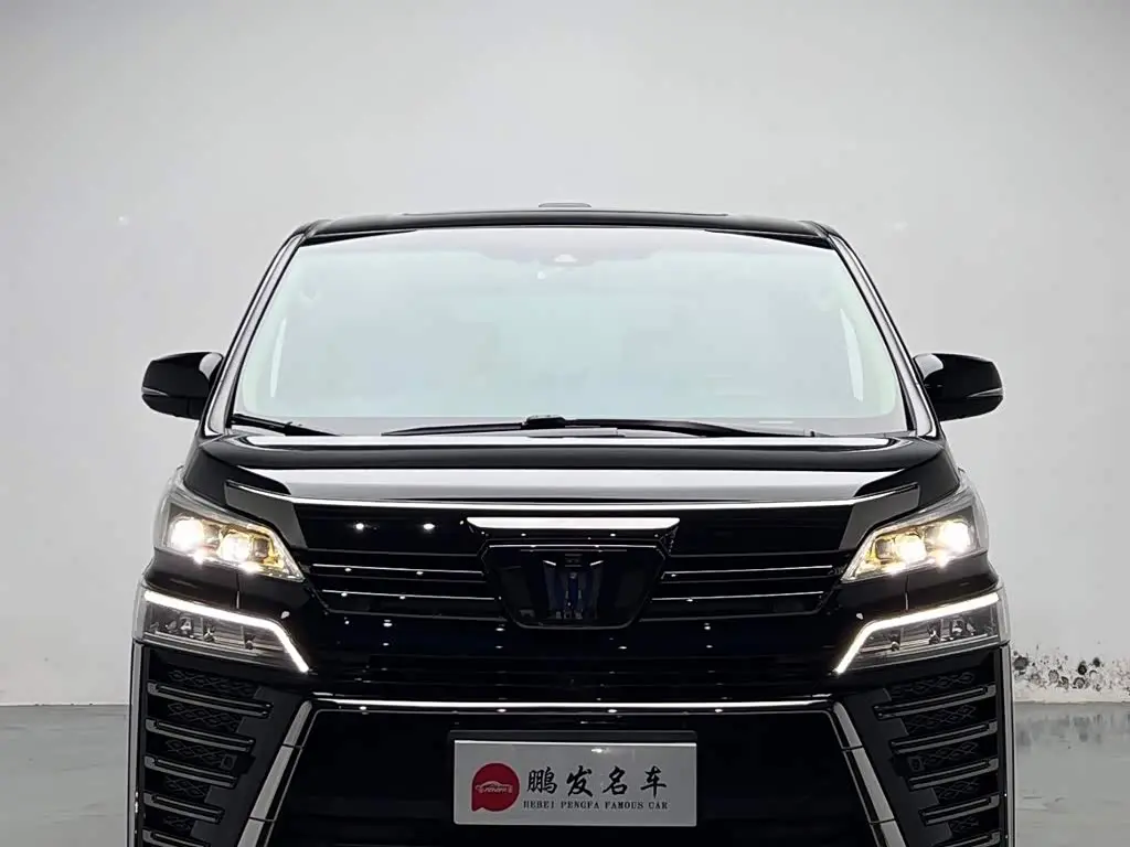 Toyota Vellfire 2023 — Photo 2/20